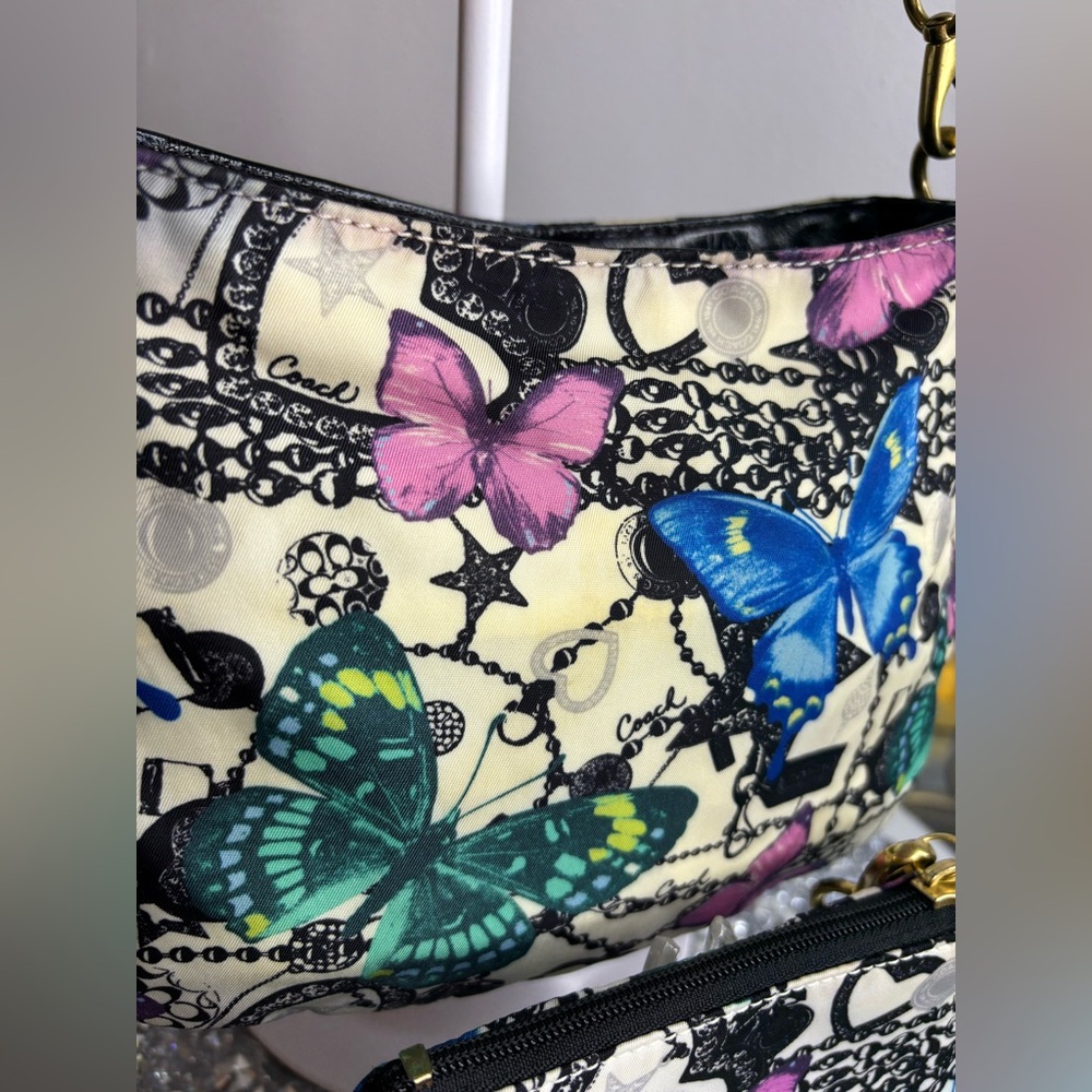 Coach 2008 Limited Edition "Carly" Butterfly Print bag W/matching wristlet EUC - Picture 10 of 15